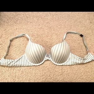 NWT Victoria’s Secret Bra